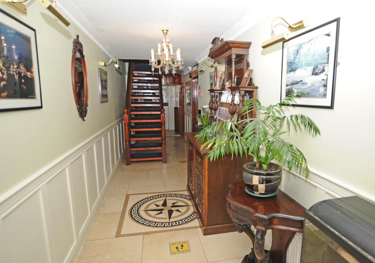 Clooneen House Westport Extérieur photo